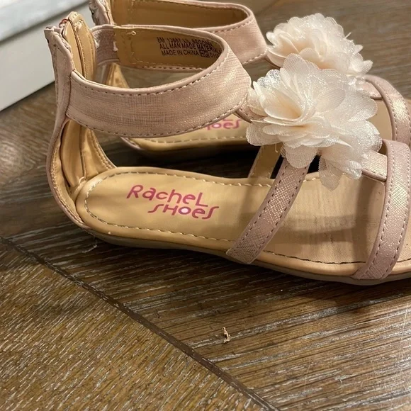 EUC Girls Sandals - Picture 4 of 7